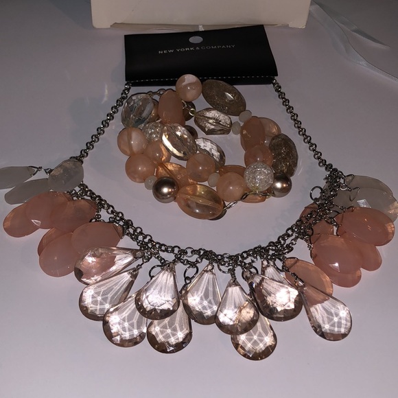 New York & Company Pink Necklace & Bracelet Set - Picture 4 of 8